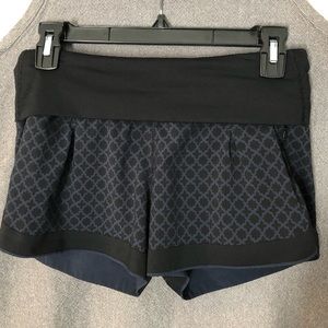 Lululemon size 4 athletica